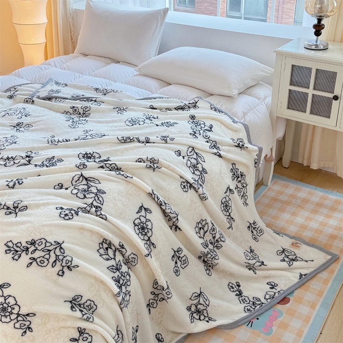 91家纺网 家纺一手货源 找家纺 梵心 2025新款云貂绒毛毯法兰绒毛毯牛奶绒毛毯爆款盖毯直播跨境专供-可定制克重 枝叶