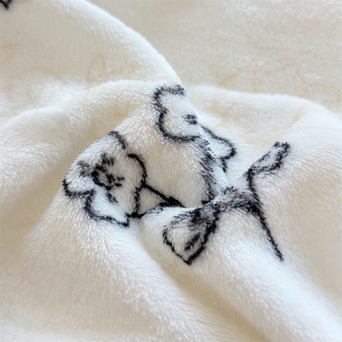 91家纺网 家纺一手货源 找家纺 梵心 2025新款云貂绒毛毯法兰绒毛毯牛奶绒毛毯爆款盖毯直播跨境专供-可定制克重 枝叶