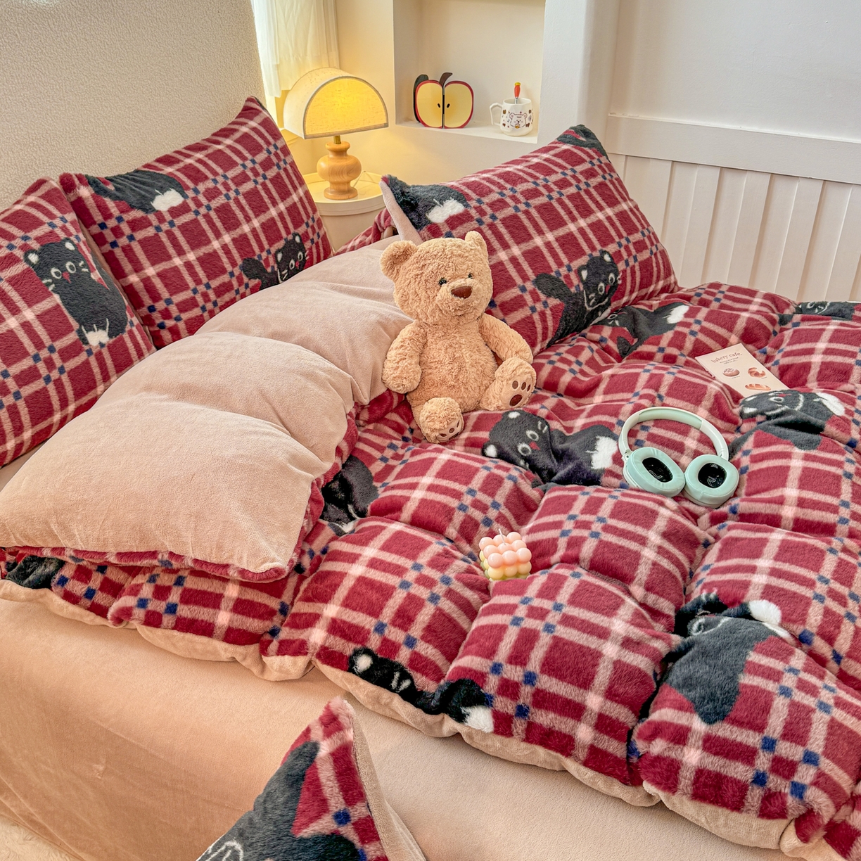 91家纺网 家纺一手货源 找家纺 KA家纺 2025新款冬高克重兔毛牛奶绒四件套 幸运猫