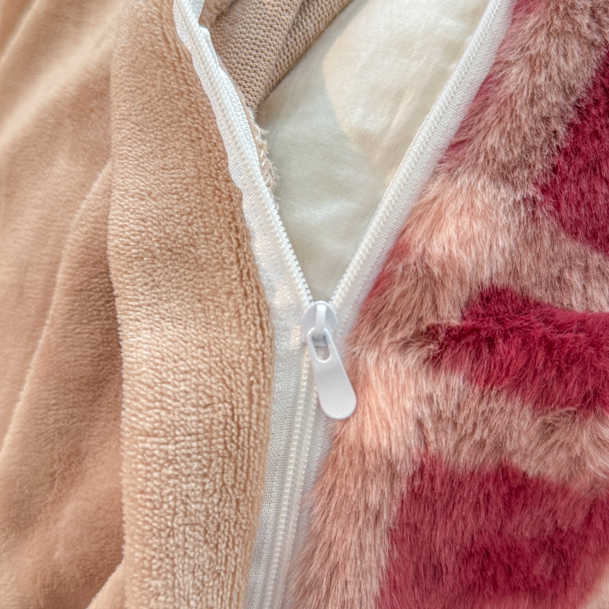 91家纺网 家纺一手货源 找家纺 KA家纺 2025新款冬高克重兔毛牛奶绒四件套 幸运猫