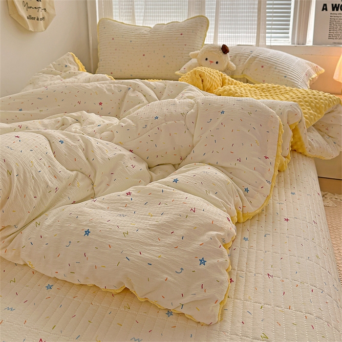 91家纺网 家纺一手货源 找家纺 繁花家居 2025新款床盖豆豆被套春秋被套冬被云感超软木棉被子被芯 简单款床盖-豆豆被-彩星甜梦