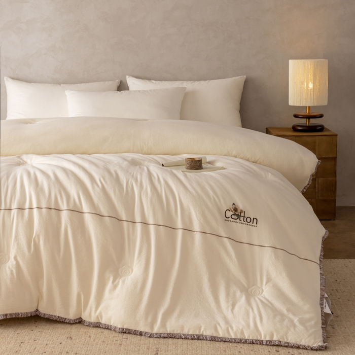 91家纺网 家纺一手货源 找家纺 （总）丽卡家纺 2025年秋冬新品威尔思大豆被（常规生产款为春秋被和冬被，常规尺寸为200*230/220*240cm，其他特殊尺寸/加厚款接受下单定制）