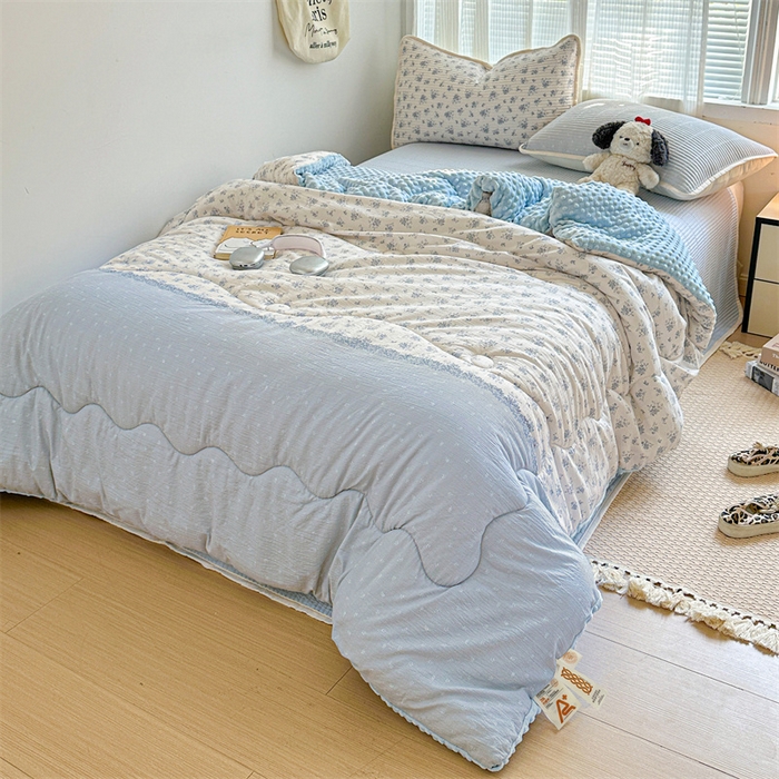 91家纺网 家纺一手货源 找家纺 繁花家居 2025新款床盖豆豆被套春秋被套冬被云感超软木棉被子被芯 简单款床盖-豆豆被-蓝黛