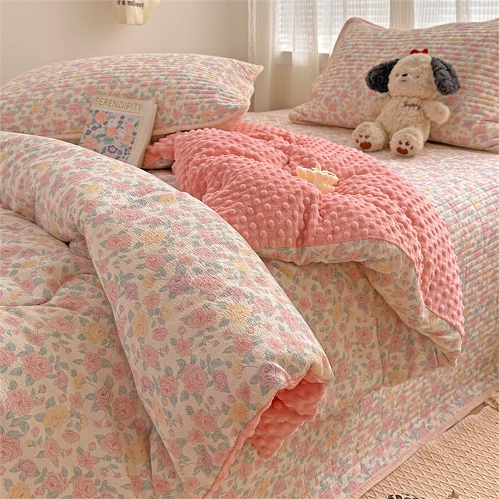 91家纺网 家纺一手货源 找家纺 繁花家居 2025新款床盖豆豆被套春秋被套冬被云感超软木棉被子被芯 简单款床盖-豆豆被-花漾绒语