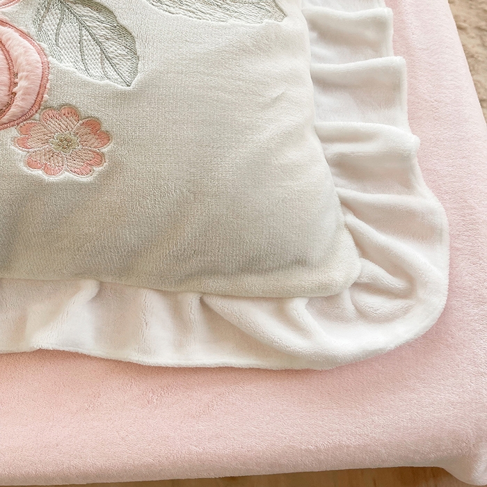 91家纺网 家纺一手货源 找家纺 绒棉世家 2025新款贴布绣高克重牛奶绒四件套玫瑰之恋 玫瑰之恋-白色