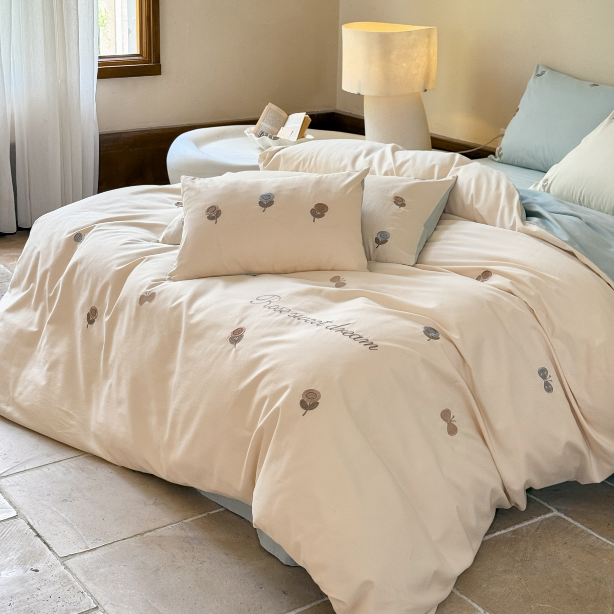 91家纺网 家纺一手货源 找家纺 （总）FORTWO家纺原创设计（FOR TWO家纺） 2025新款50支全棉磨毛绣花四件套-小清新