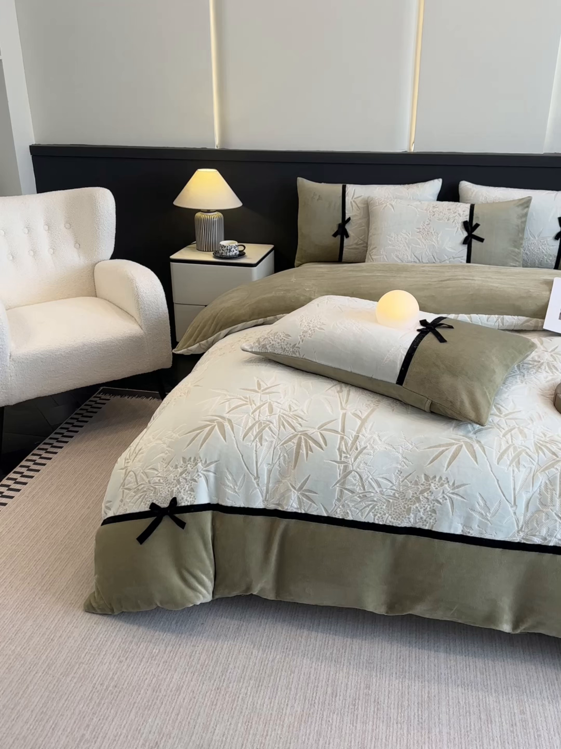 91家纺网 家纺一手货源 找家纺 凯美家居 2025新款A类雕花牛奶绒四件套-美拉德系列 雅致