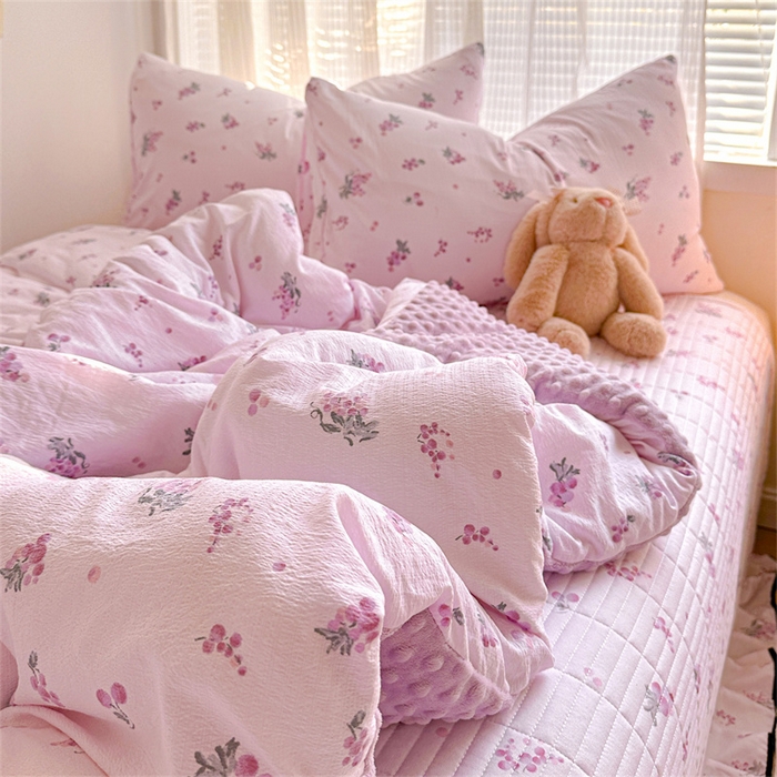 91家纺网 家纺一手货源 找家纺 繁花家居 2025新款床盖豆豆被套春秋被套冬被云感超软木棉被子被芯 花边床盖-豆豆被-幻紫花语