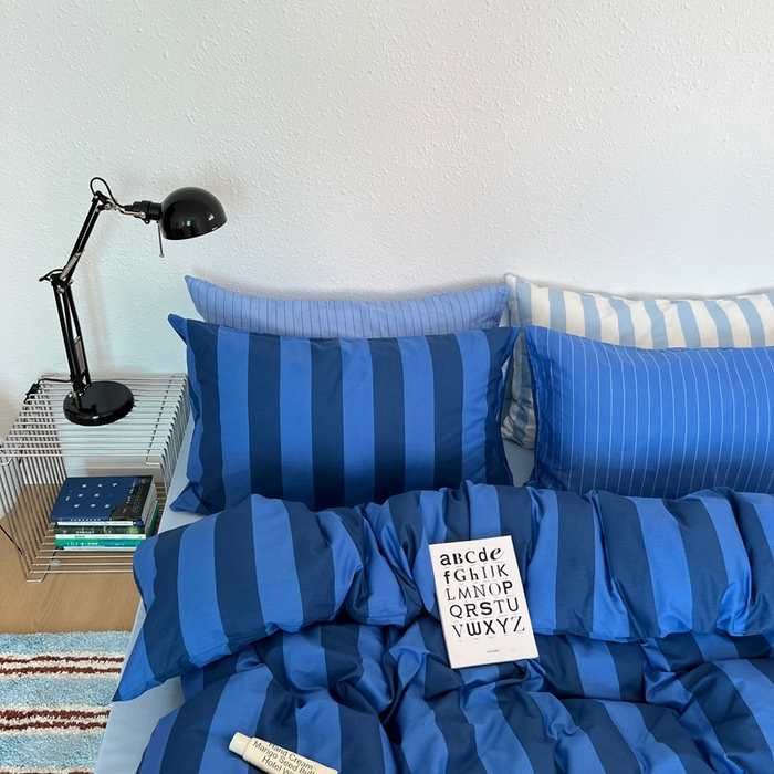 91家纺网 家纺一手货源 找家纺 蜜宿 2025新款亲肤舒适混搭条纹全棉纯棉斜纹四件套-蓝调冰岛 蓝调冰岛
