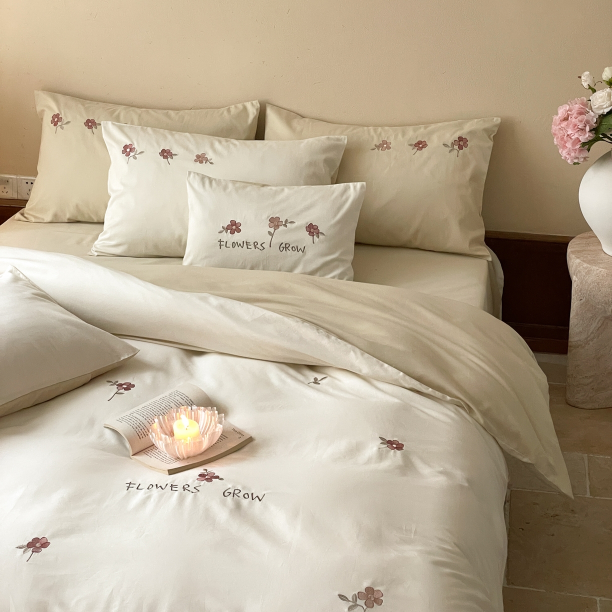 91家纺网 家纺一手货源 找家纺 FORTWO家纺原创设计（FOR TWO家纺） 2025新款50支全棉磨毛绣花四件套-小清新 小红花