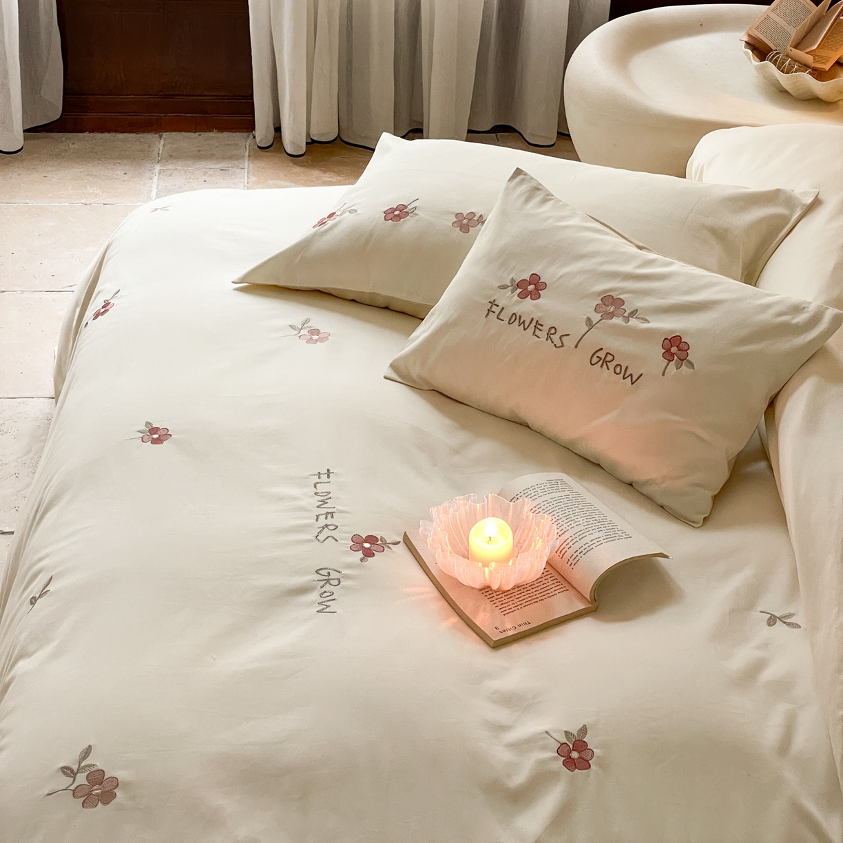 91家纺网 家纺一手货源 找家纺 FORTWO家纺原创设计（FOR TWO家纺） 2025新款50支全棉磨毛绣花四件套-小清新 小红花