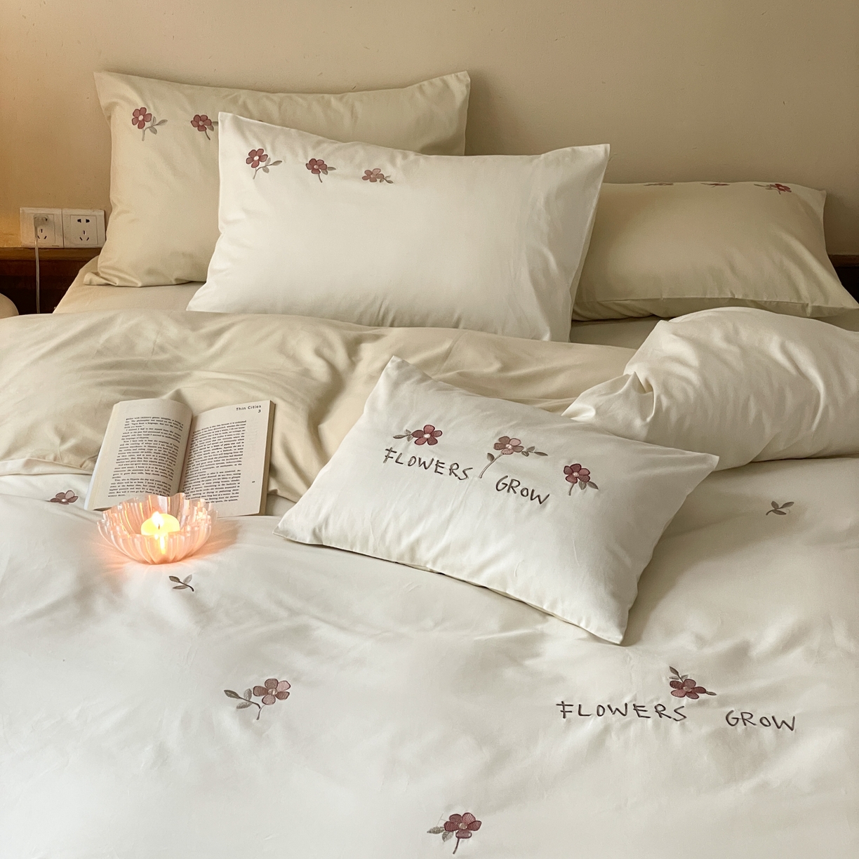 91家纺网 家纺一手货源 找家纺 FORTWO家纺原创设计（FOR TWO家纺） 2025新款50支全棉磨毛绣花四件套-小清新 小红花