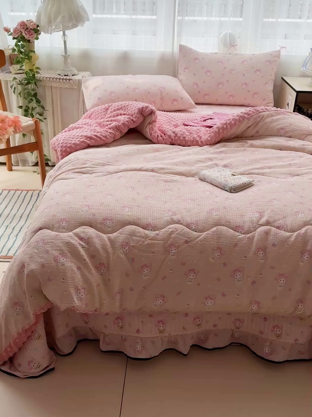 91家纺网 家纺一手货源 找家纺 繁花家居 2025新款床盖豆豆被套春秋被套冬被云感超软木棉被子被芯 花边床盖-豆豆被-萌美蒂