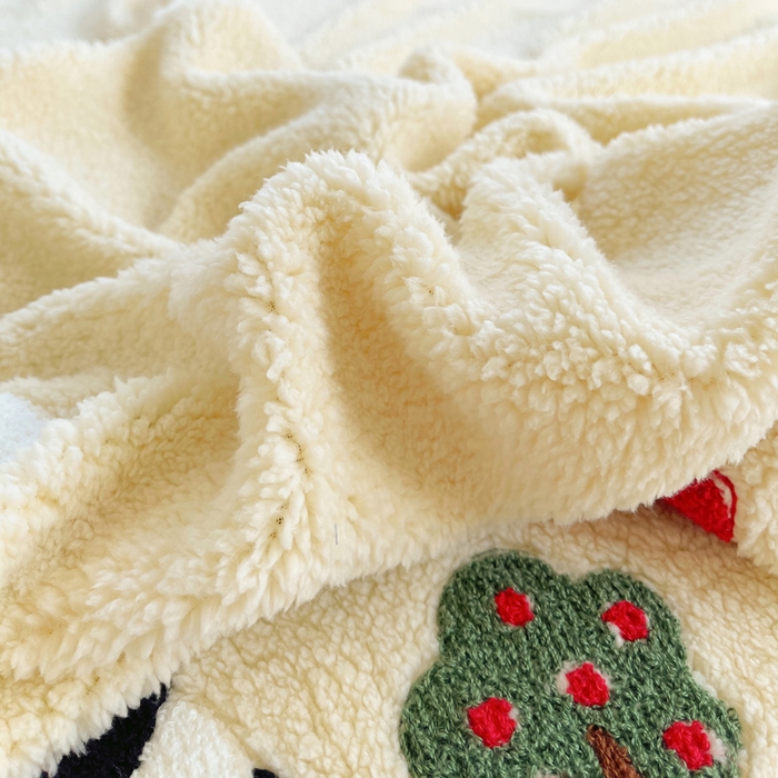 91家纺网 家纺一手货源 找家纺 牵依 2025新款羊羔绒牛奶绒毛巾绣四件套 小绵羊