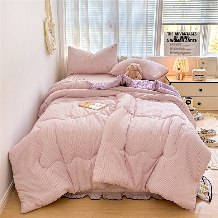 91家纺网 家纺一手货源 找家纺 繁花家居 2025新款床盖豆豆被套春秋被套冬被云感超软木棉被子被芯 花边床盖-豆豆被-紫绒梦心