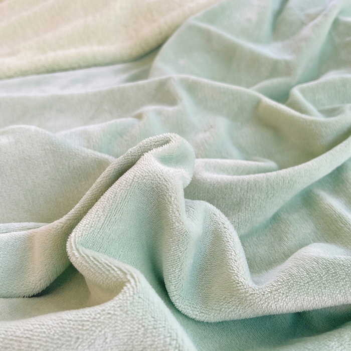 91家纺网 家纺一手货源 找家纺 牵依 2025新款羊羔绒牛奶绒毛巾绣四件套 熊猫乐园