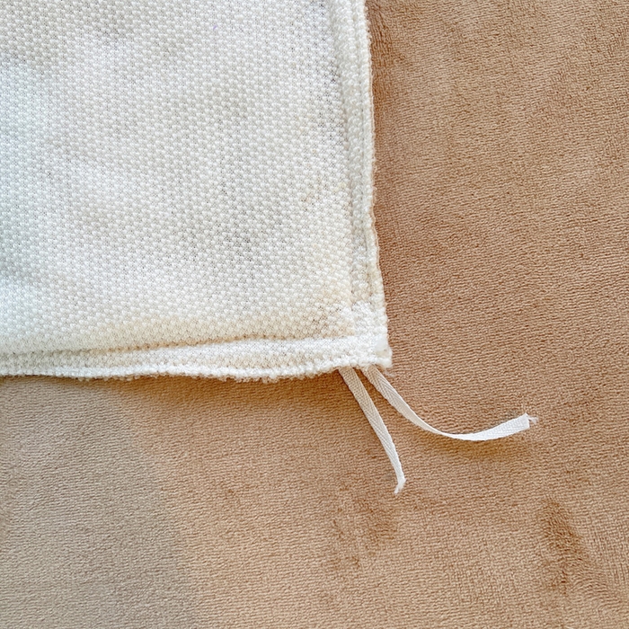 91家纺网 家纺一手货源 找家纺 牵依 2025新款羊羔绒牛奶绒毛巾绣四件套 奇妙兔