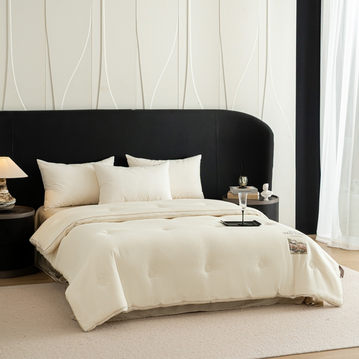 91家纺网 家纺一手货源 找家纺 （总）丽卡家纺 2025年秋冬新品丽妃羊绒被被子被芯（常规生产款为春秋被和冬被，常规尺寸为200*230/220*240cm，其他特殊尺寸/加厚款接受下单定制）