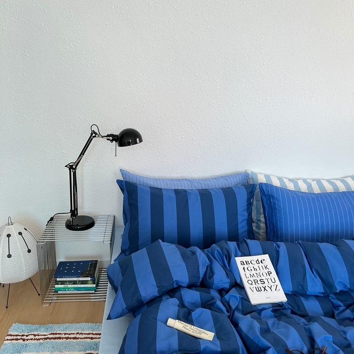 91家纺网 家纺一手货源 找家纺 蜜宿 2025新款亲肤舒适混搭条纹全棉纯棉斜纹四件套-蓝调冰岛 蓝调冰岛（海洋蓝条+天空蓝条）