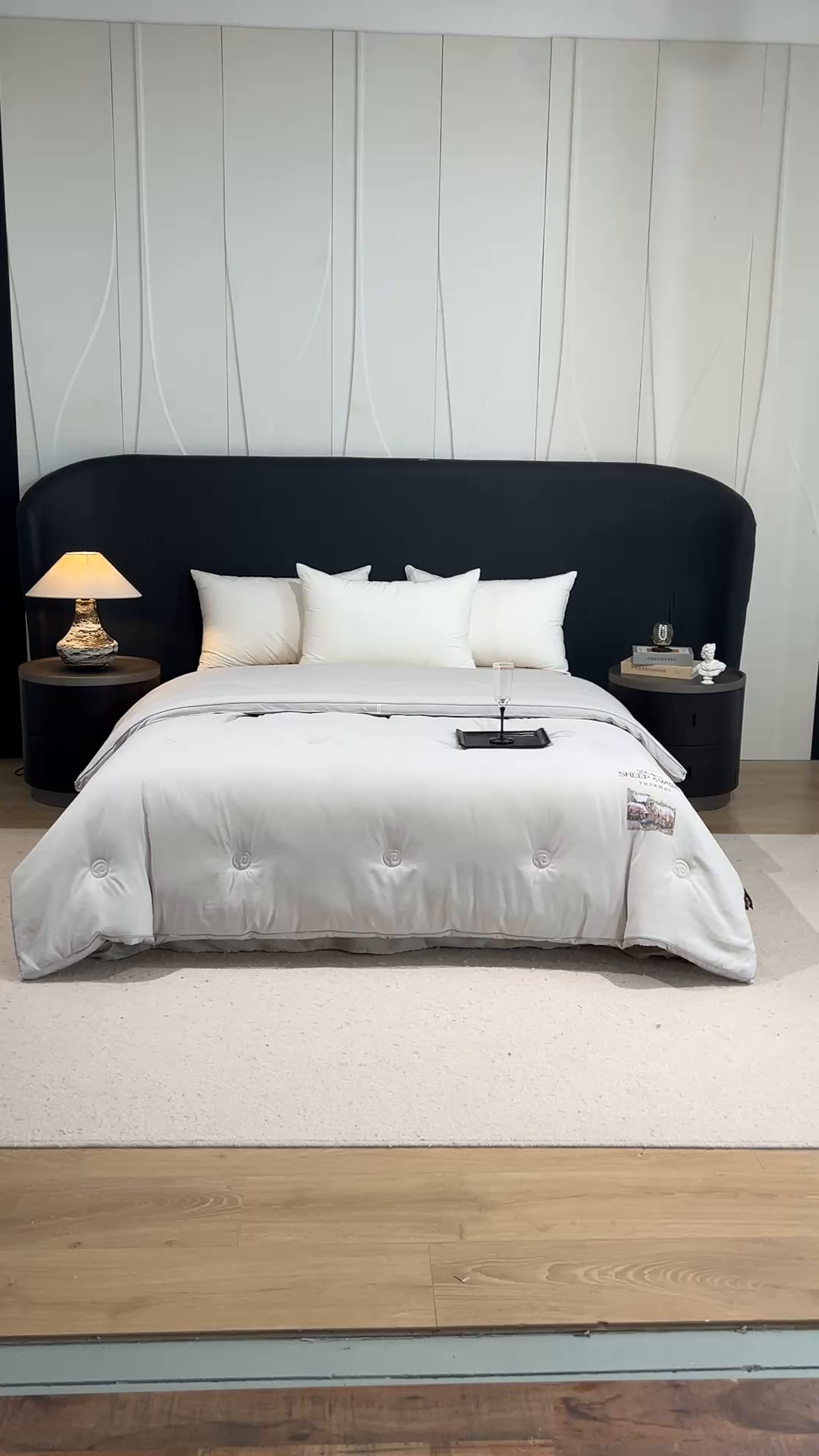 91家纺网 家纺一手货源 找家纺 丽卡家纺 2025年秋冬新品丽妃羊绒被被子被芯（常规生产款为春秋被和冬被，常规尺寸为200*230/220*240cm，其他特殊尺寸/加厚款接受下单定制） 丽妃羊绒被-灰色