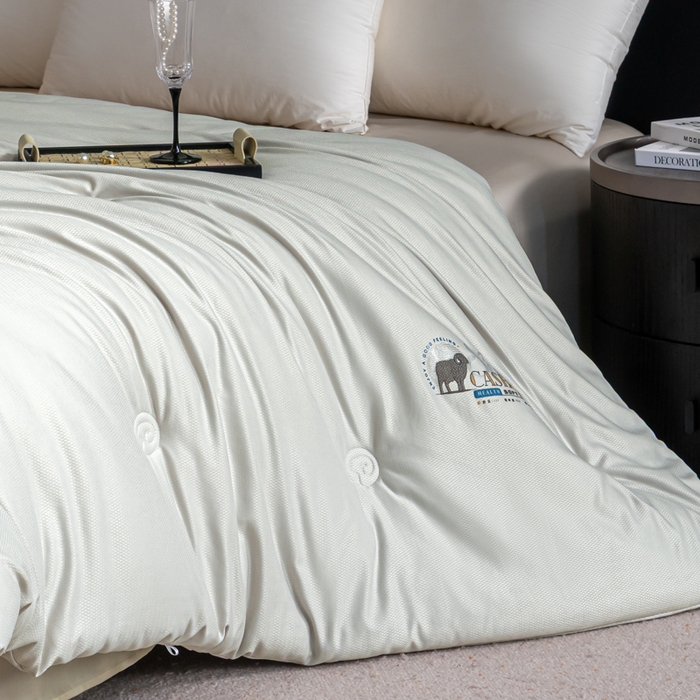 91家纺网 家纺一手货源 找家纺 丽卡家纺 2025年秋冬新品希贝尔羊绒大豆被被子被芯 希贝尔羊绒大豆被-灰色