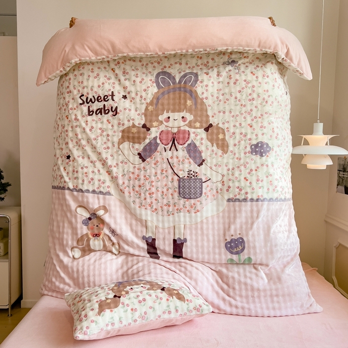 91家纺网 家纺一手货源 找家纺 （总）摩妮卡 2025新款亲肤舒适泡泡绒大版卡通印花五件套