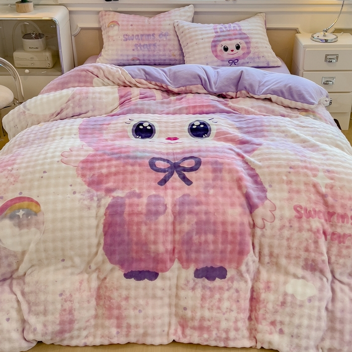 91家纺网 家纺一手货源 找家纺 摩妮卡 2025新款亲肤舒适泡泡绒大版卡通印花五件套 大版梦幻布布