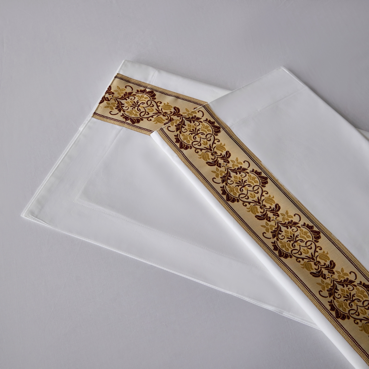 91家纺网 家纺一手货源 找家纺 诚臻/安力森 25年新款酒店织带四件套 鎏金奢境