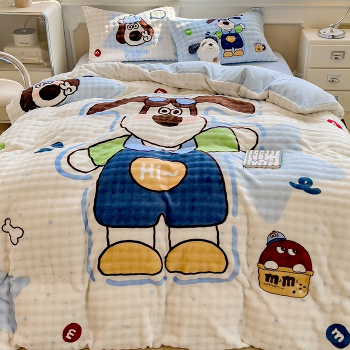 91家纺网 家纺一手货源 找家纺 摩妮卡 2025新款亲肤舒适泡泡绒大版卡通印花五件套 大版眼镜萌狗