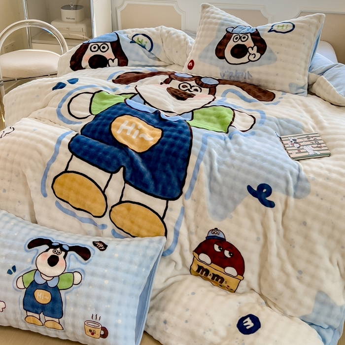 91家纺网 家纺一手货源 找家纺 摩妮卡 2025新款亲肤舒适泡泡绒大版卡通印花五件套 大版眼镜萌狗