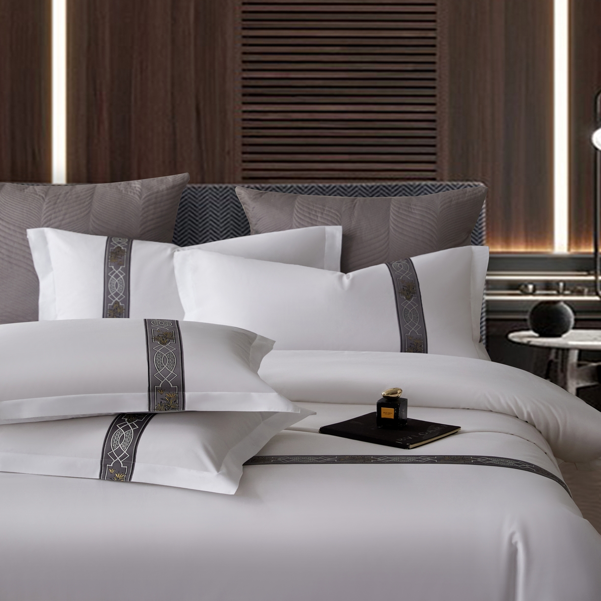 91家纺网 家纺一手货源 找家纺 诚臻/安力森 25年新款酒店织带四件套 木韵流光