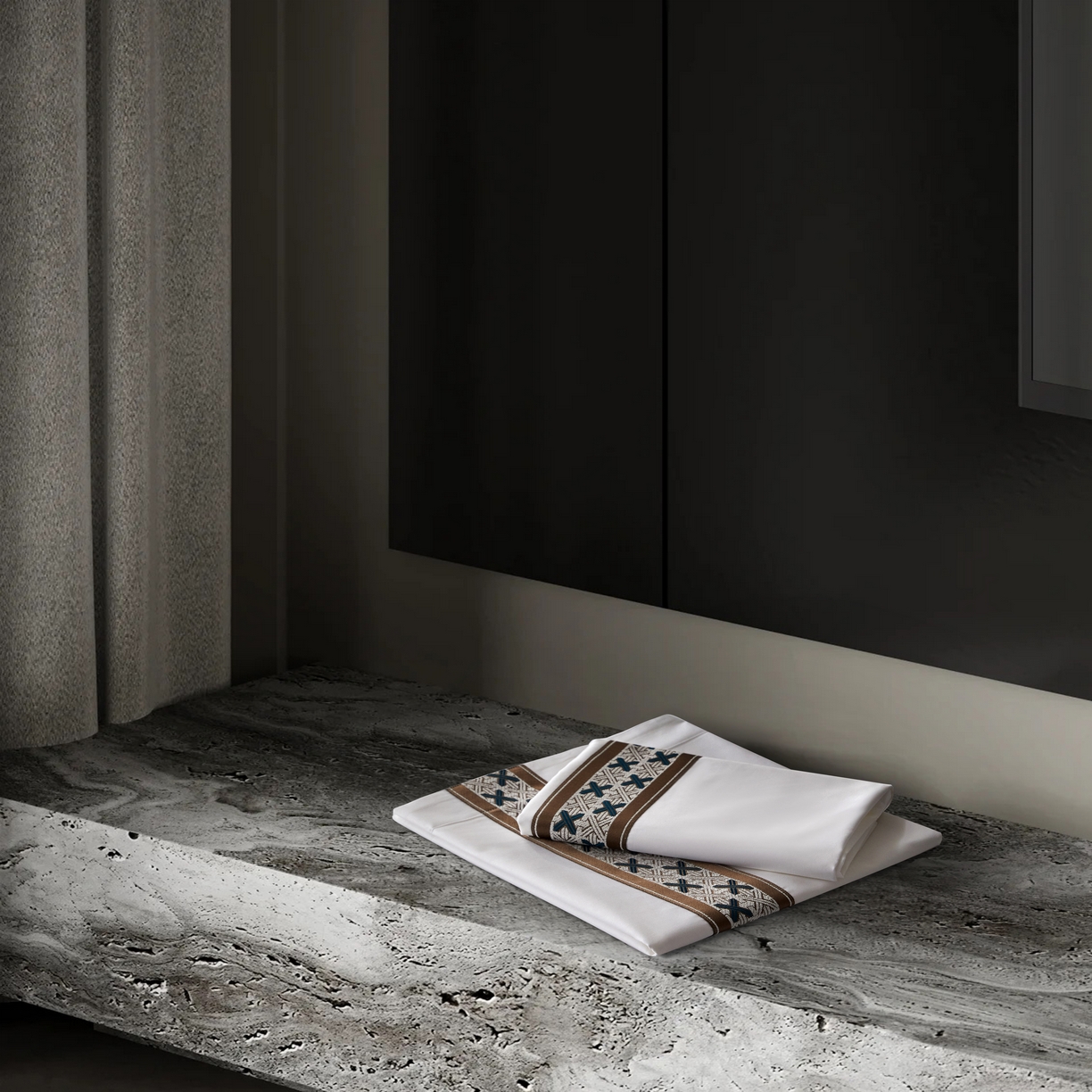 91家纺网 家纺一手货源 找家纺 诚臻/安力森 25年新款酒店织带四件套 暗奢谧境