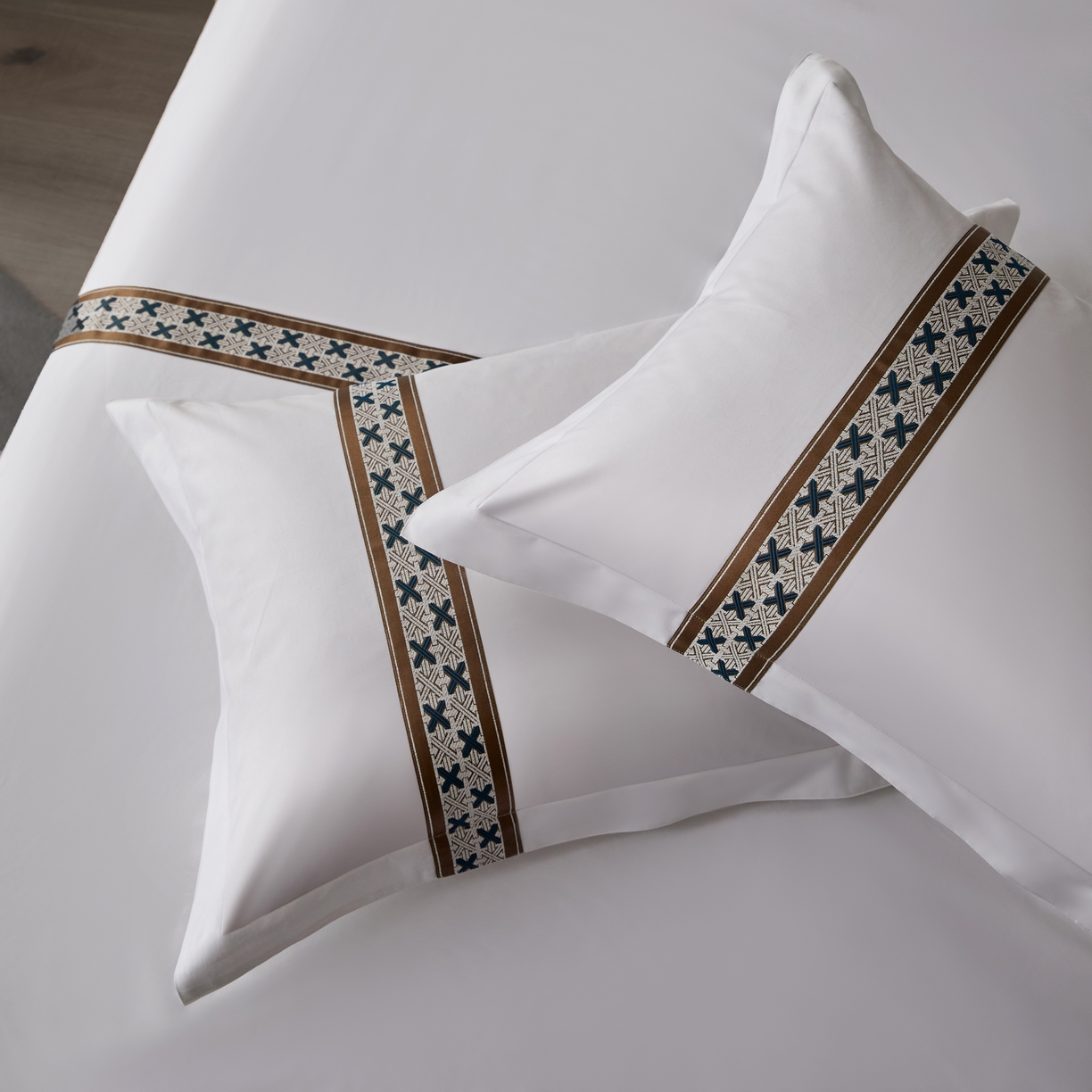 91家纺网 家纺一手货源 找家纺 诚臻/安力森 25年新款酒店织带四件套 暗奢谧境