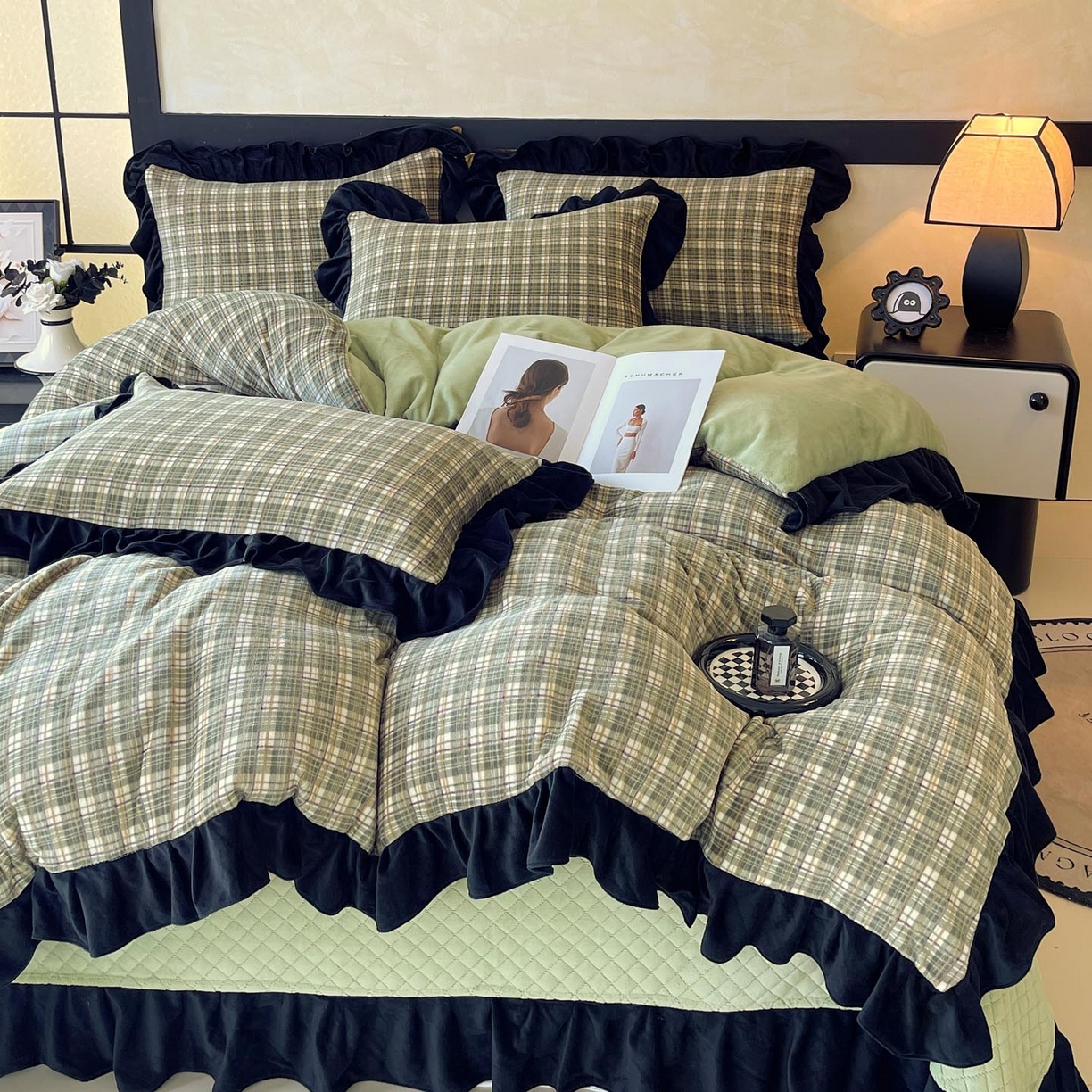 91家纺网 家纺一手货源 找家纺 慕希家纺 2025新款高克重牛奶绒花边床盖款四件套-格律时尚 格律时尚-绿