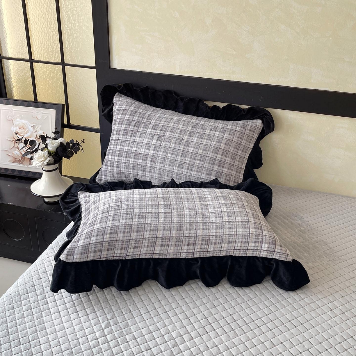 91家纺网 家纺一手货源 找家纺 慕希家纺 2025新款高克重牛奶绒花边床盖款四件套-格律时尚 格律时尚-灰