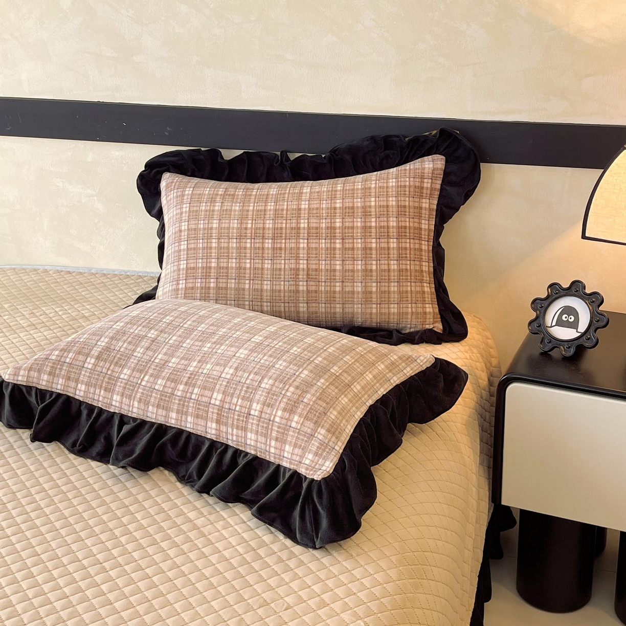 91家纺网 家纺一手货源 找家纺 慕希家纺 2025新款高克重牛奶绒花边床盖款四件套-格律时尚 格律时尚-咖