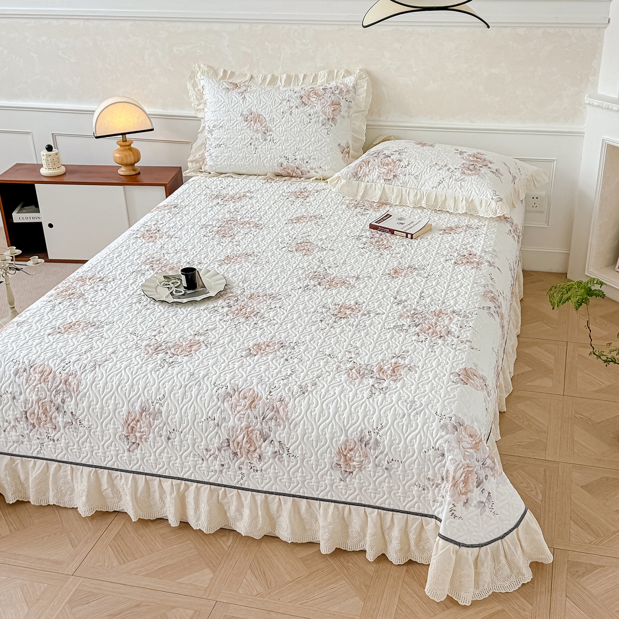 91家纺网 家纺一手货源 找家纺 （总）冬然家纺 2025新款纯棉数码印花工艺款床盖四件套