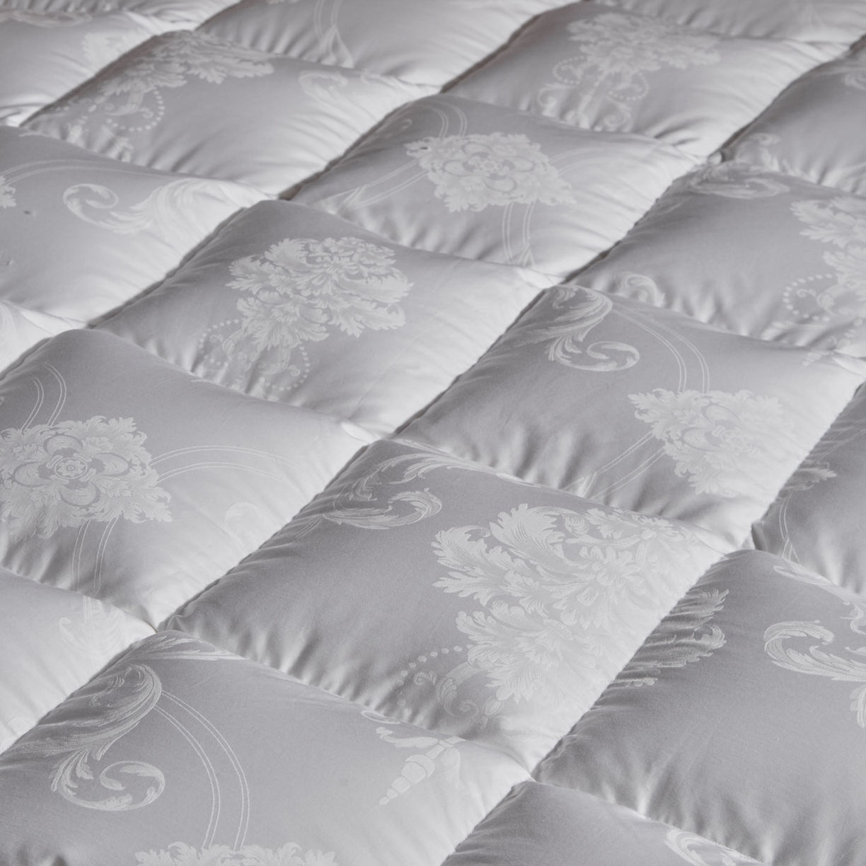 91家纺网 家纺一手货源 找家纺 暖羽屋羽绒馆 2025新款95白鸭绒被子绒子含量95 能过质检 白鸭绒被芯冬被羽绒被 F雅馨 白色