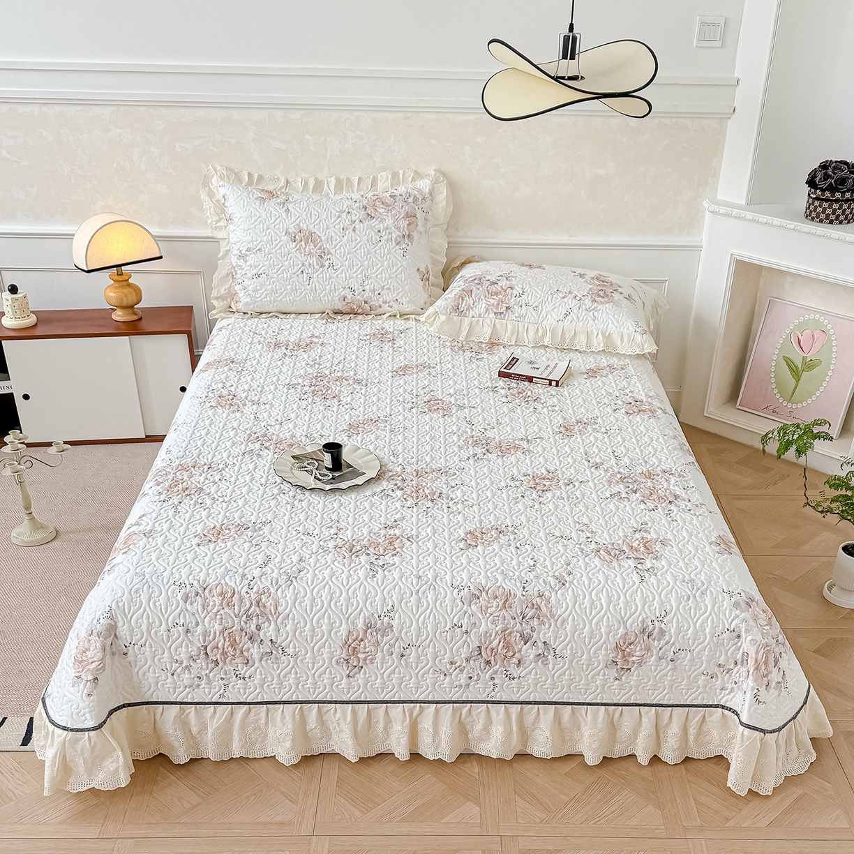 91家纺网 家纺一手货源 找家纺 冬然家纺 2025新款纯棉数码印花工艺款床盖四件套 淡雅清香