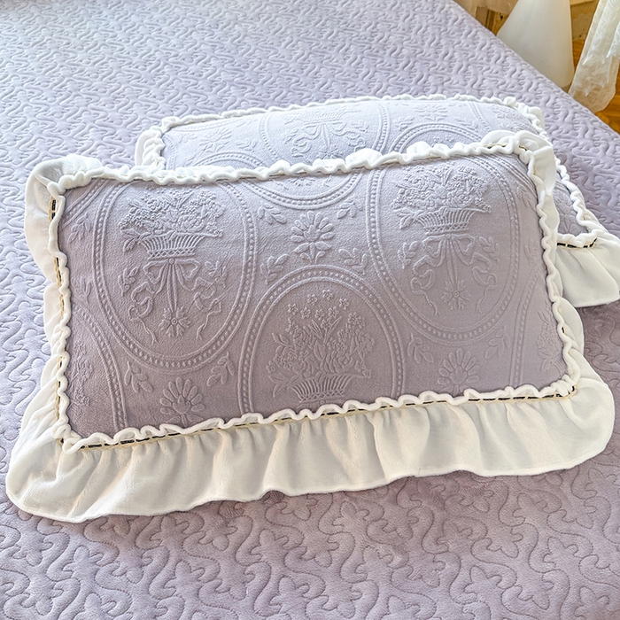 91家纺网 家纺一手货源 找家纺 花香四季家纺 2025新款A类雕花绒夹棉床盖款四件套-浪漫花语 浪漫花语-优雅紫