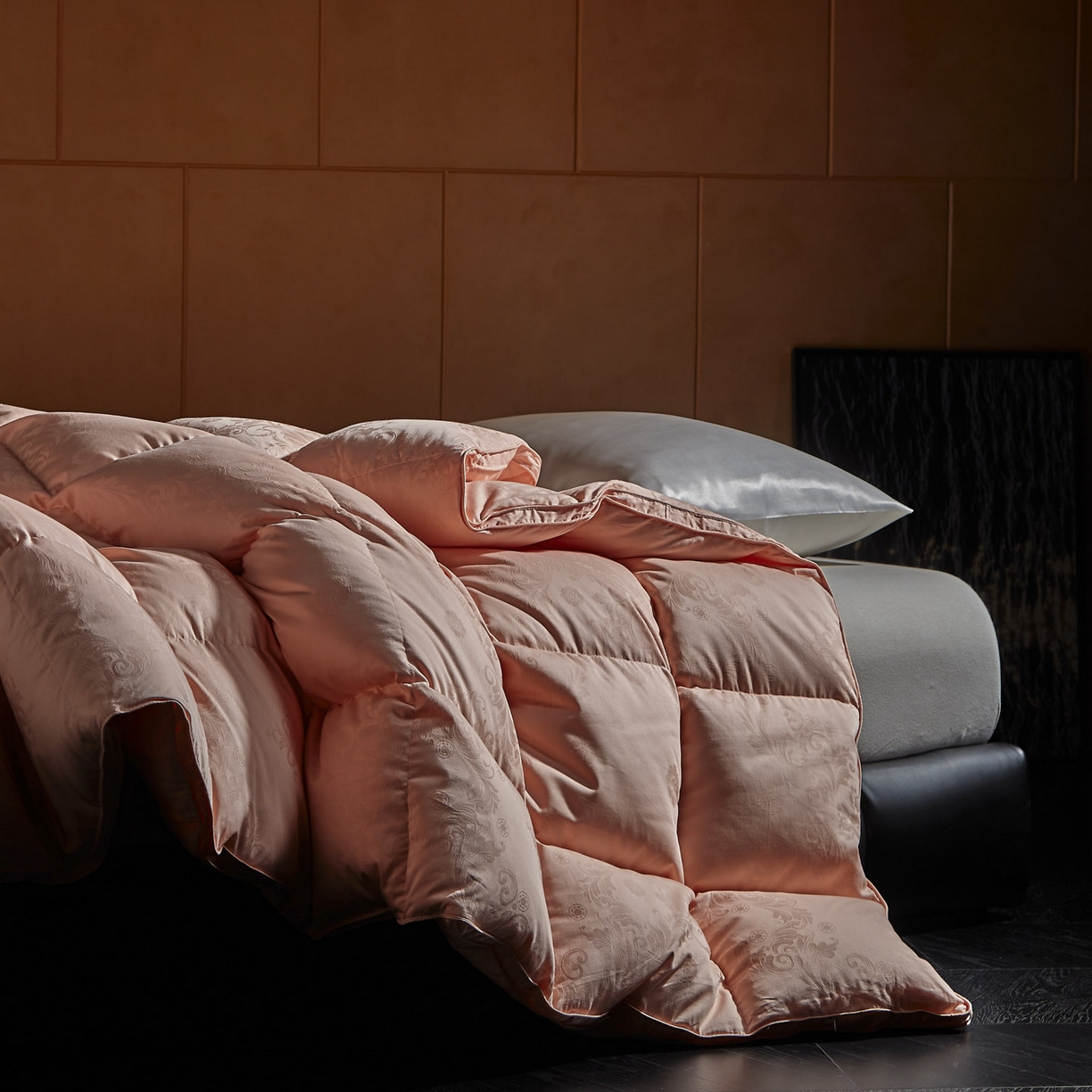 91家纺网 家纺一手货源 找家纺 暖羽屋羽绒馆 2025新款95白鸭绒被子绒子含量95 能过质检 白鸭绒被芯冬被羽绒被 F雅馨 玉色