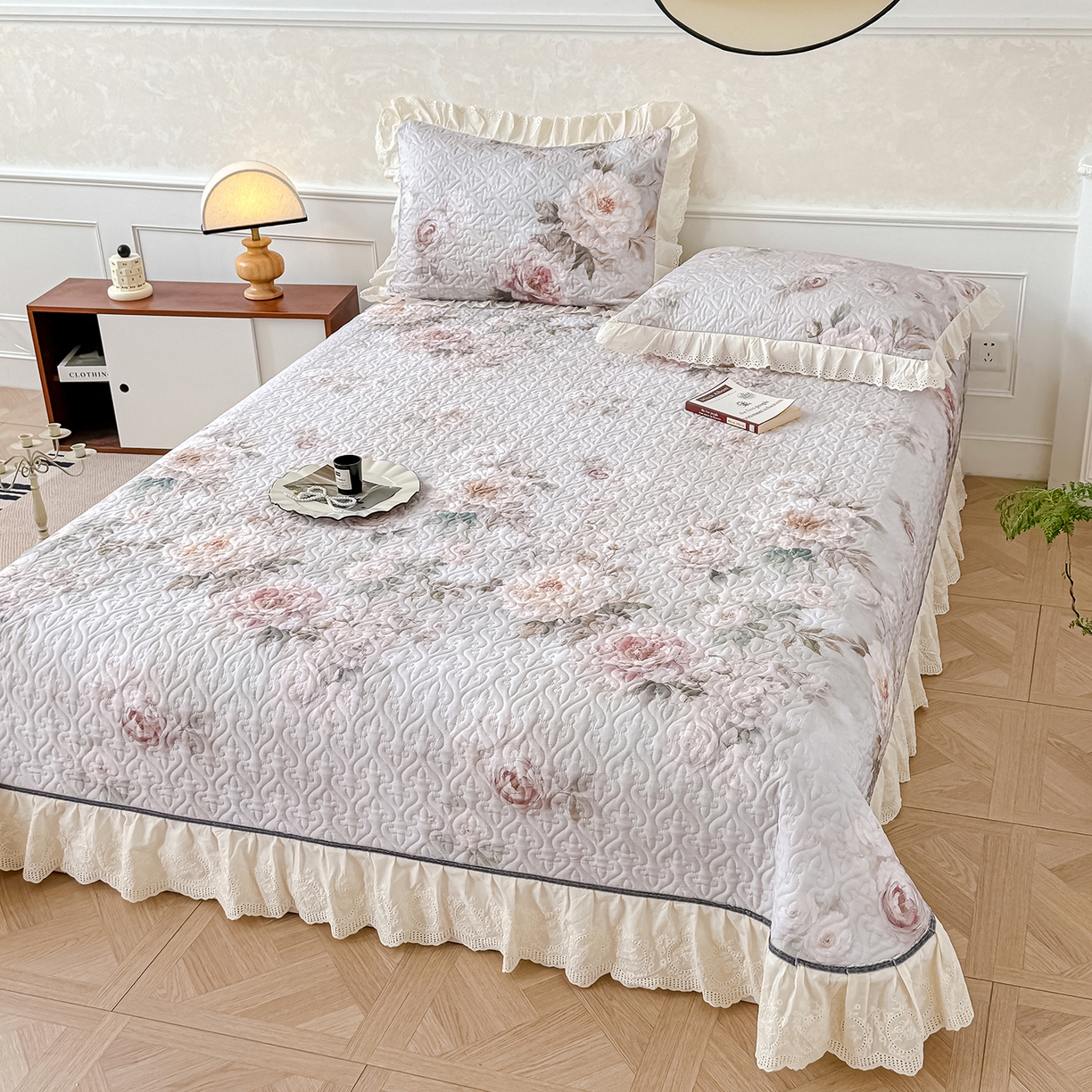 91家纺网 家纺一手货源 找家纺 冬然家纺 2025新款纯棉数码印花工艺款床盖四件套 国色天香