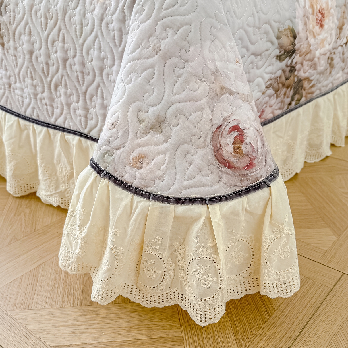 91家纺网 家纺一手货源 找家纺 冬然家纺 2025新款纯棉数码印花工艺款床盖四件套 国色天香