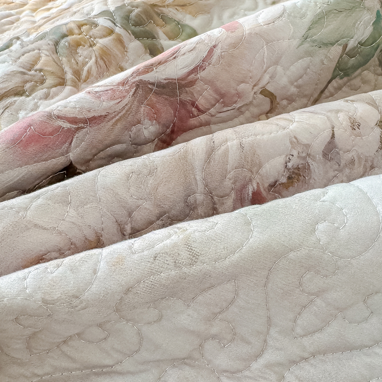 91家纺网 家纺一手货源 找家纺 冬然家纺 2025新款纯棉数码印花工艺款床盖四件套 国色天香