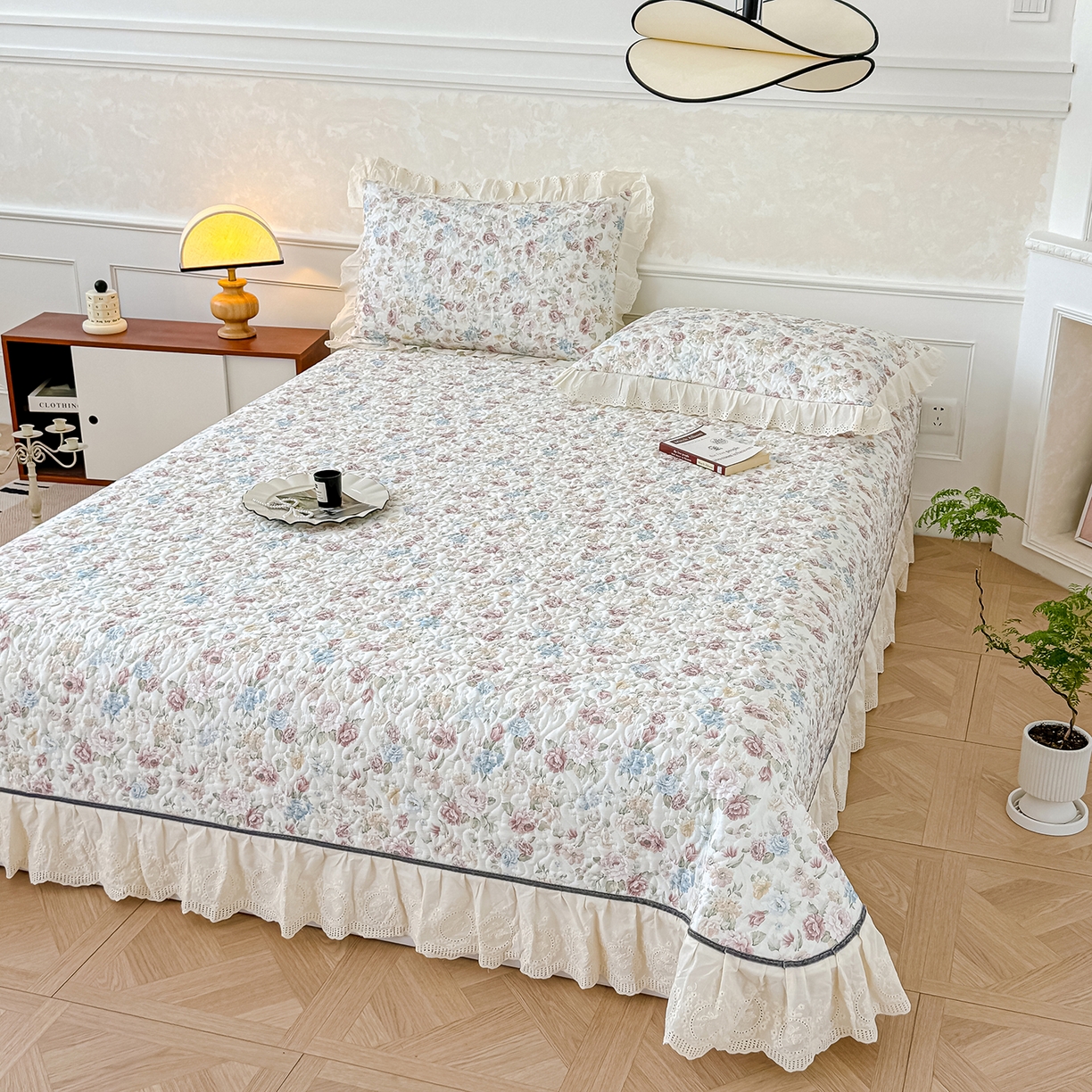 91家纺网 家纺一手货源 找家纺 冬然家纺 2025新款纯棉数码印花工艺款床盖四件套 田园花梦