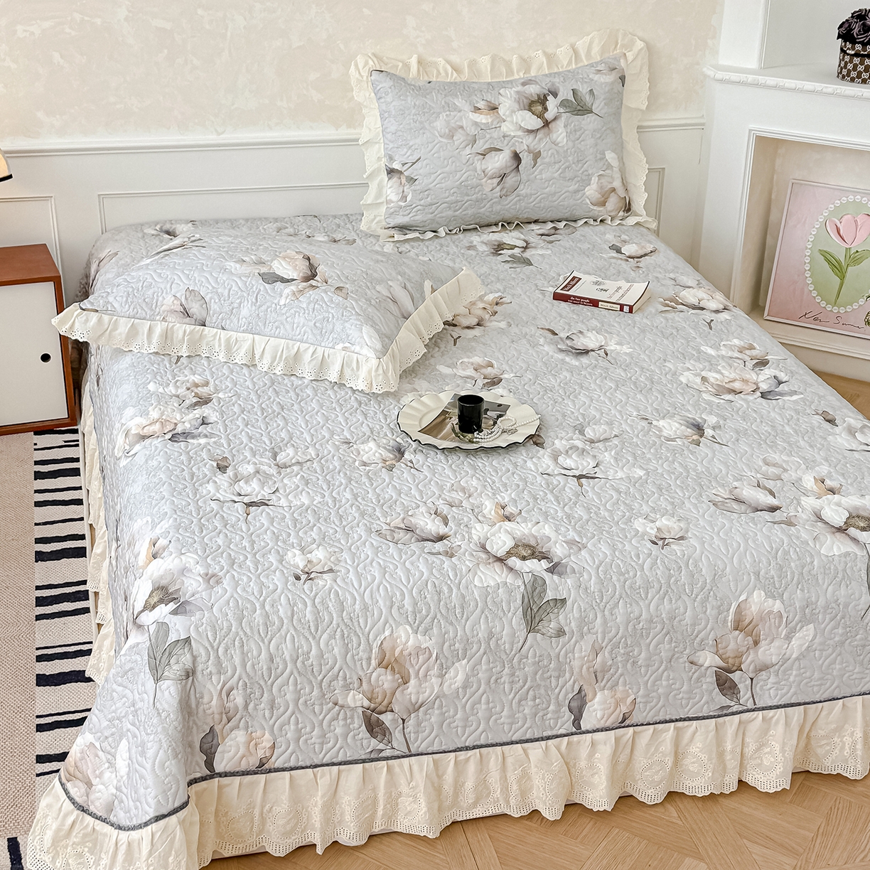 91家纺网 家纺一手货源 找家纺 冬然家纺 2025新款纯棉数码印花工艺款床盖四件套 玉兰花