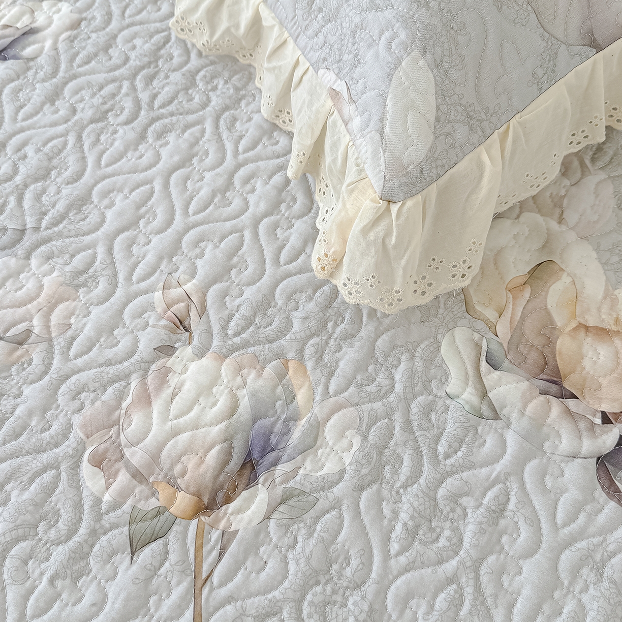 91家纺网 家纺一手货源 找家纺 冬然家纺 2025新款纯棉数码印花工艺款床盖四件套 玉兰花