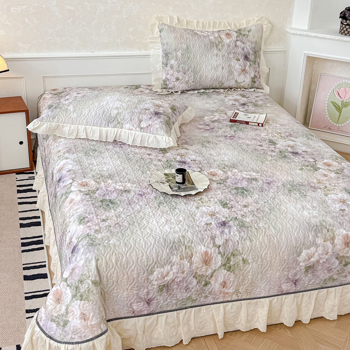 91家纺网 家纺一手货源 找家纺 冬然家纺 2025新款纯棉数码印花工艺款床盖四件套 珍爱花语