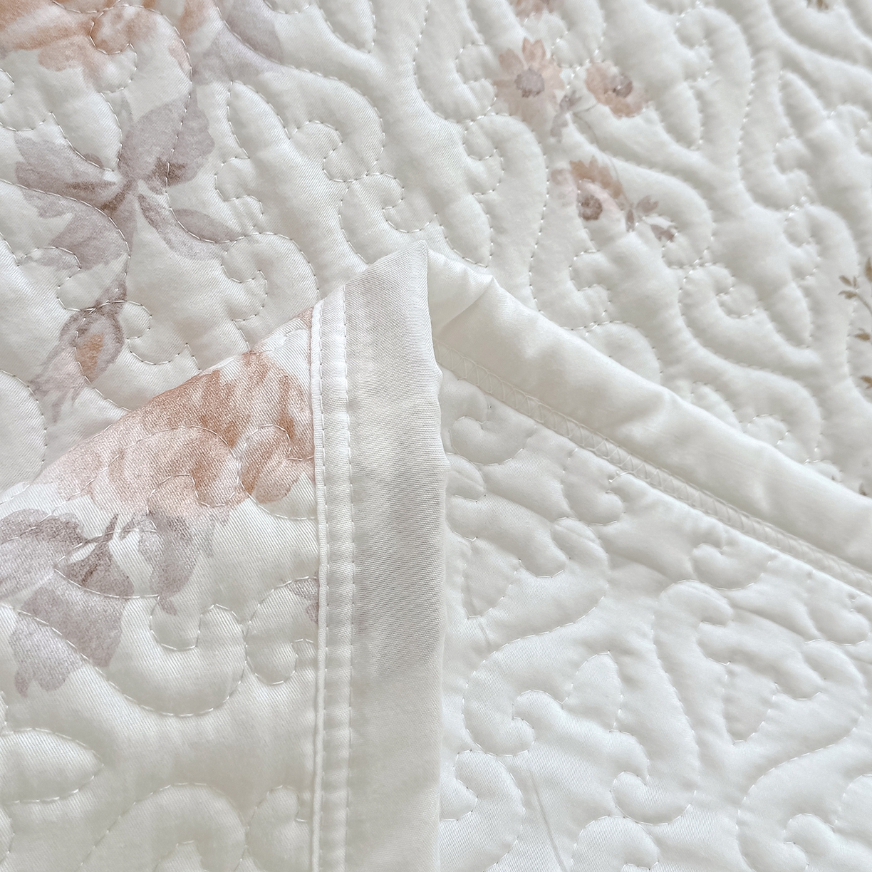 91家纺网 家纺一手货源 找家纺 （总）冬然家纺 2025新款纯棉数码印花工艺款单床盖