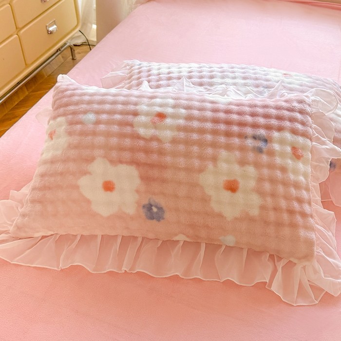 91家纺网 家纺一手货源 找家纺 艾米家居 2025秋冬新款牛奶绒泡泡印花花边四件套 太阳花